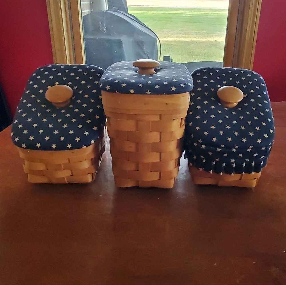 3 Henn Baskets